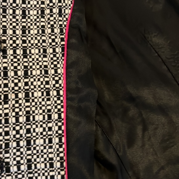 EUC Talula Babaton spring/winter 100% wool coat - Picture 14 of 14